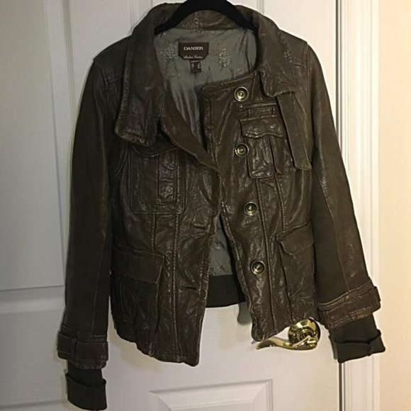 Danier Leather Women's Brown Leather Jacket - Picture 1 of 1
